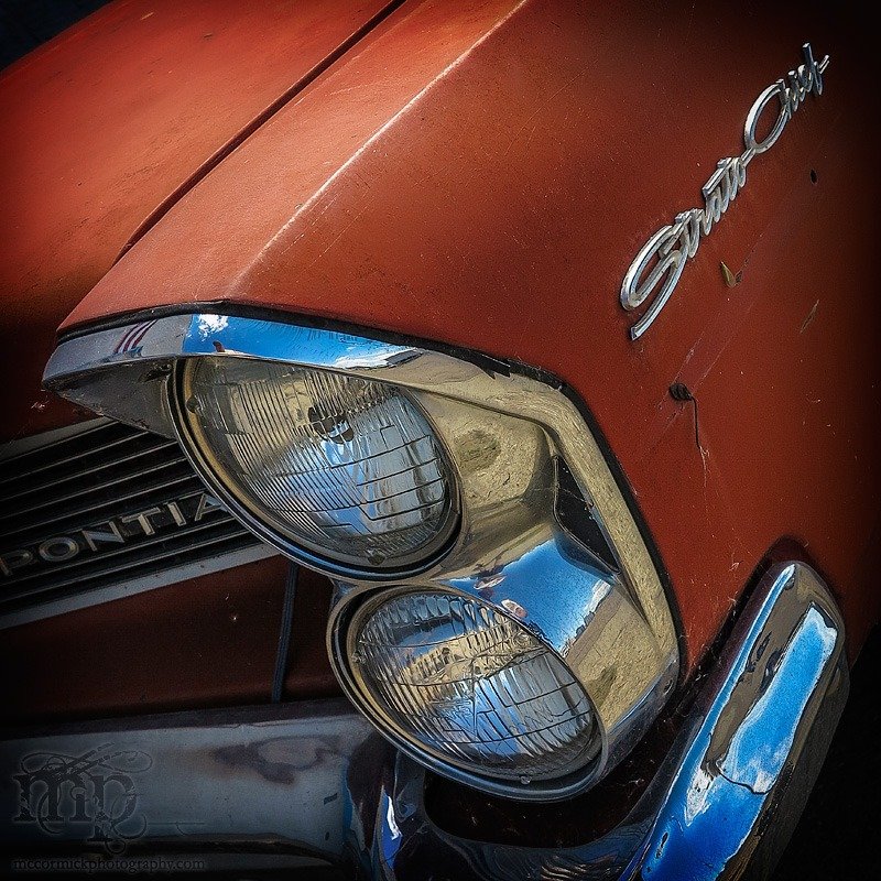 Pontiac Strato-Chief Headlight