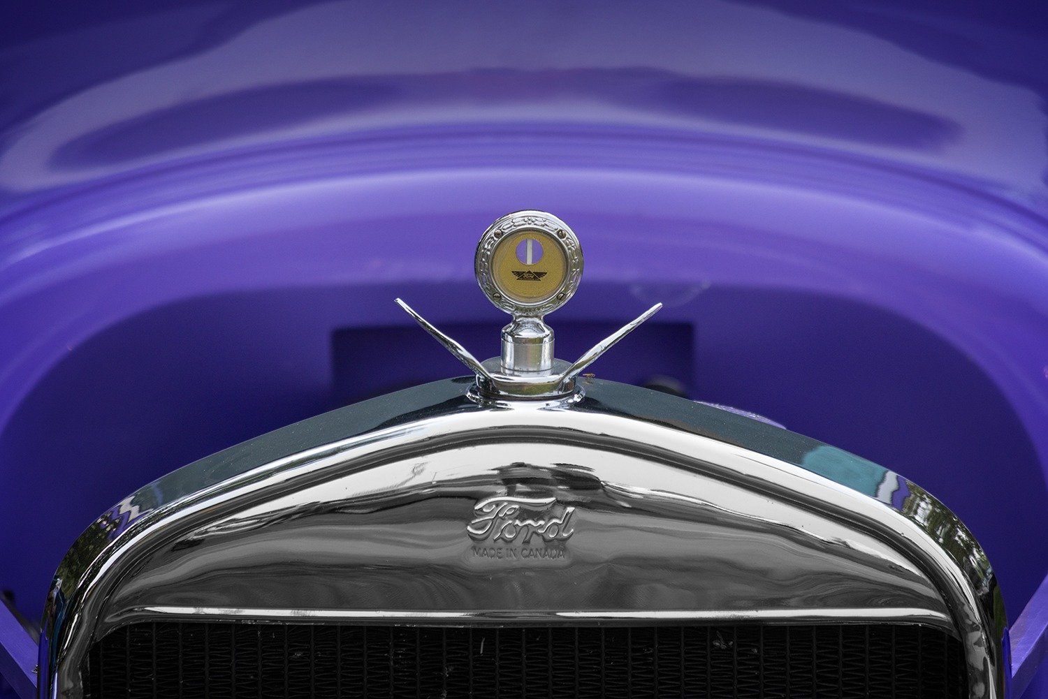 Purple Ford Motometer
