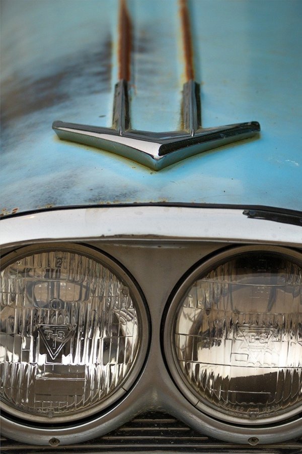 Faded Pontiac Front End