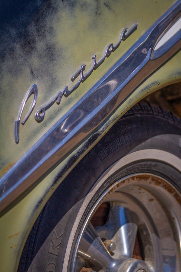 Pontiac Fender and Wheel