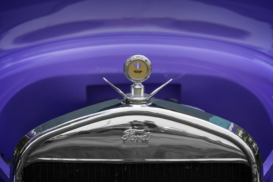 Purple Ford Motometer